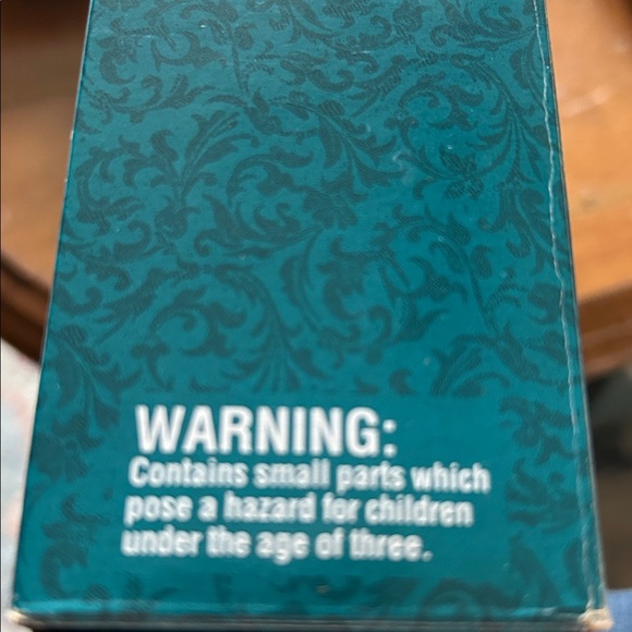 1994 Victoria Elegance Barbie - Picture 10 of 13